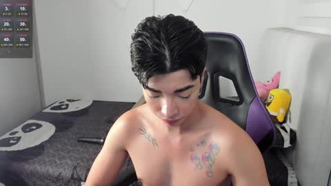 Snapshot of santy7u7 chatting on December 2024 04:25:02 PM Mr. Santiago online show from December 2024 04:25:02 PM