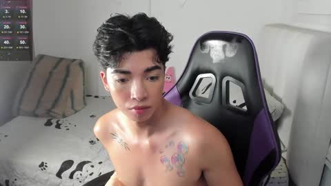 Snapshot of santy7u7 chatting on February 2025 04:32:02 PM Mr. Santiago online show from February 2025 04:32:02 PM