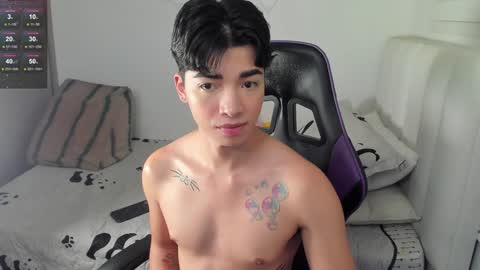 Snapshot of santy7u7 chatting on February 2025 01:22:02 PM Mr. Santiago online show from February 2025 01:22:02 PM