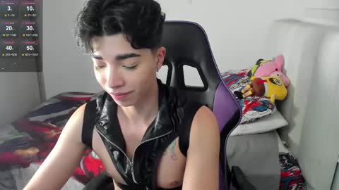 Snapshot of santy7u7 chatting on February 2025 04:21:02 PM Mr. Santiago online show from February 2025 04:21:02 PM