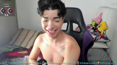 Snapshot of santy7u7 chatting on February 2025 01:19:02 PM Mr. Santiago online show from February 2025 01:19:02 PM