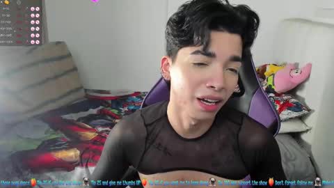 Snapshot of santy7u7 chatting on February 2025 04:42:02 PM Mr. Santiago online show from February 2025 04:42:02 PM