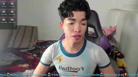 Snapshot of santy7u7 chatting on March 2025 04:28:02 PM Mr. Santiago online show from March 2025 04:28:02 PM