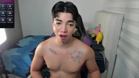 Snapshot of santy7u7 chatting on October 2025 12:14:02 PM Mr. Santiago online show from October 2025 12:14:02 PM