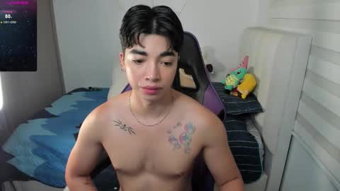 Snapshot of santy7u7 chatting on October 2025 01:32:01 PM Mr. Santiago online show from October 2025 01:32:01 PM