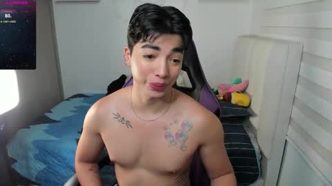 Snapshot of santy7u7 chatting on October 2025 01:25:02 PM Mr. Santiago online show from October 2025 01:25:02 PM