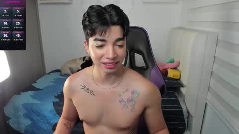 Snapshot of santy7u7 chatting on October 2025 01:12:02 PM Mr. Santiago online show from October 2025 01:12:02 PM