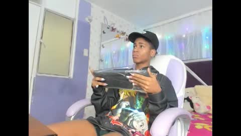 santy online show from November 2025 03:22:02 PM