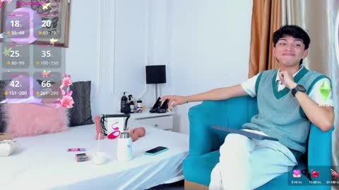 Snapshot of santy_carrington chatting on January 2025 11:40:02 PM Santiago Carrington online show from January 2025 11:40:02 PM