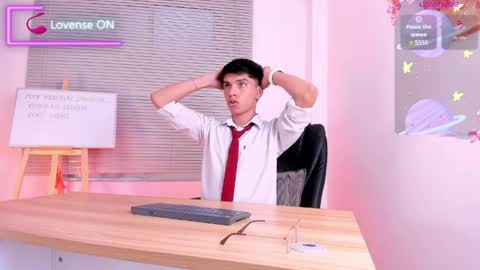 Santiago Carrington online show from March 2026 08:25:02 PM