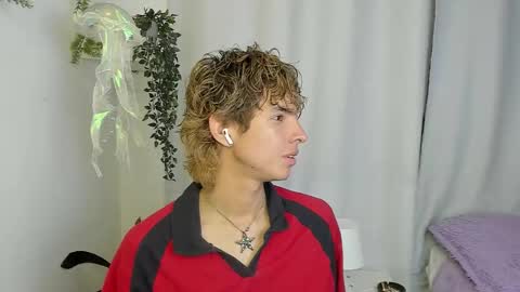 kitty online show from October 2025 03:15:01 AM