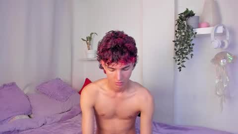 Snapshot of santy_kitty chatting on March 2026 02:07:02 AM kitty online show from March 2026 02:07:02 AM