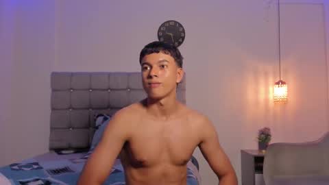 santy_stump online show from November 2025 08:43:01 PM