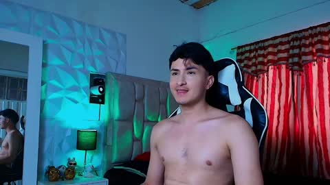 Santyago online show from February 2025 06:24:01 PM