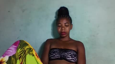 sanyah0123 online show from November 2025 04:35:02 AM