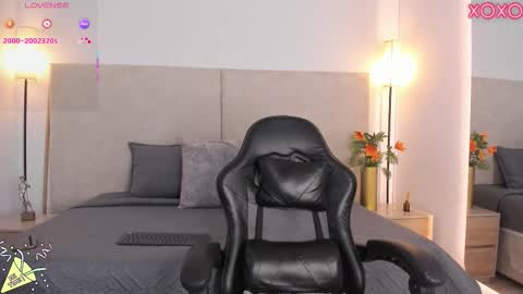 Saori  online show from March 2026 11:49:01 AM