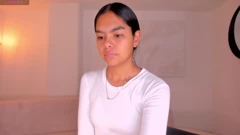 Snapshot of saphirajames chatting on June 2026 02:00:01 AM Saphira James online show from June 2026 02:00:01 AM