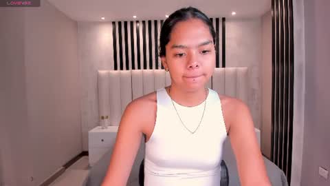 Snapshot of saphirajames chatting on June 2026 01:54:01 AM Saphira James online show from June 2026 01:54:01 AM