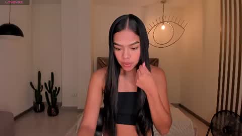 Snapshot of saphirajames chatting on July 2026 03:23:01 AM Saphira James online show from July 2026 03:23:01 AM