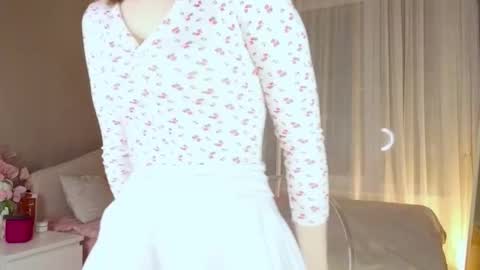 Anny online show from October 2025 03:45:02 PM