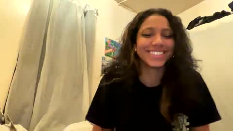 sapphire online show from December 2025 03:16:02 AM