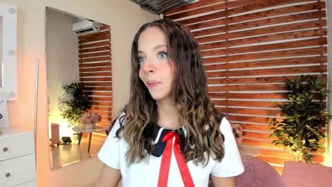 Valerin online show from February 2025 10:19:01 PM