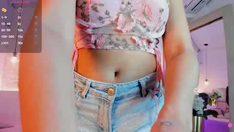 S A R A  G  online show from December 2025 04:00:02 AM