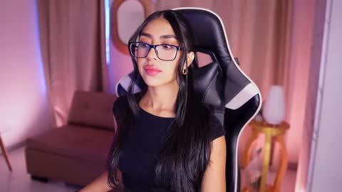 Sara  online show from January 2025 12:47:02 PM