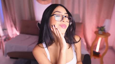 Sara  online show from January 2025 12:47:02 PM