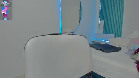 sara allenx online show from September 2025 01:45:02 PM