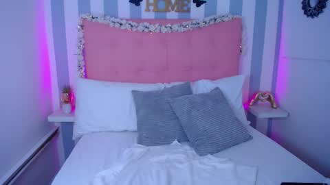 Sara... online show from February 2025 05:02:02 PM