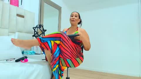 Snapshot of sara_bigass__ chatting on June 2026 12:15:02 AM sara online show from June 2026 12:15:02 AM