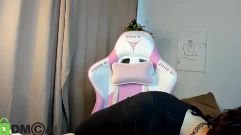 Sarah online show from October 2025 09:02:01 AM