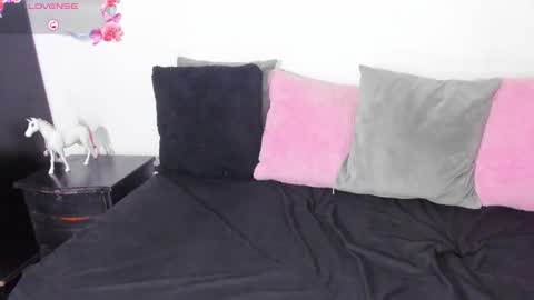 sara gonzalez online show from September 2025 10:09:01 PM