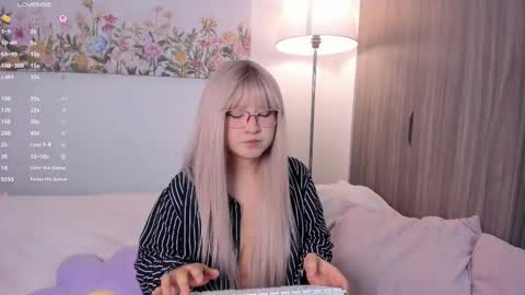 Sara  new account  give me thomb up  Follow me   help me reach 15k followers again   online show from September 2025 11:26:01 PM