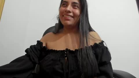 Snapshot of sara_len chatting on May 2026 05:21:02 PM sara_len online show from May 2026 05:21:02 PM