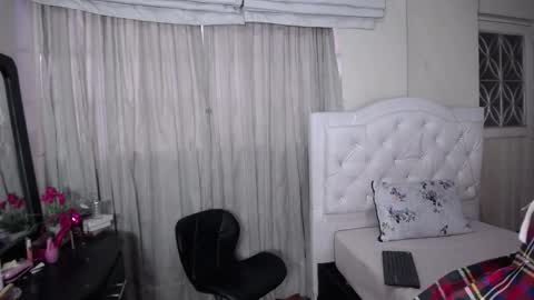 Snapshot of sara_martin_ chatting on March 2026 01:26:01 PM sara online show from March 2026 01:26:01 PM