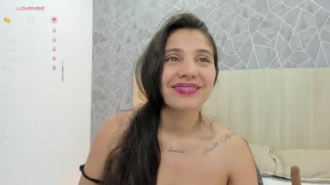 Snapshot of sara_melo1 chatting on May 2026 08:11:01 AM Sara Melo online show from May 2026 08:11:01 AM