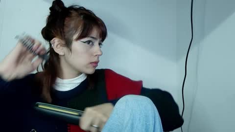 Snapshot of sara_mirandaa chatting on February 2025 02:48:02 AM Sara online show from February 2025 02:48:02 AM