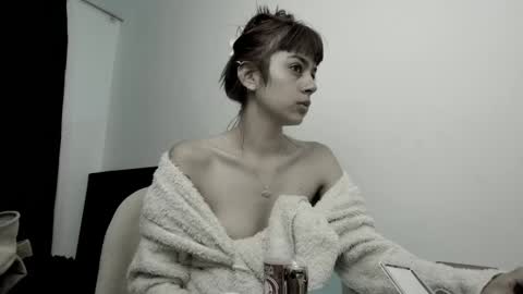 Sara online show from February 2025 01:14:02 PM