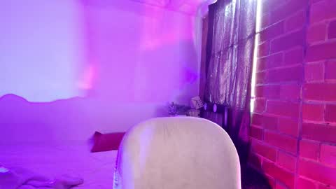 Snapshot of sara_mirandaa chatting on March 2025 12:37:01 PM Sara online show from March 2025 12:37:01 PM