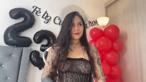 Snapshot of sara_queen9 chatting on February 2025 07:12:02 PM Sara online show from February 2025 07:12:02 PM