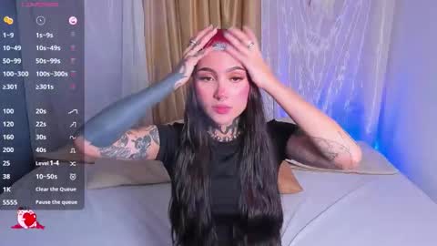 Snapshot of sara_queen9 chatting on October 2025 07:03:02 PM Sara online show from October 2025 07:03:02 PM