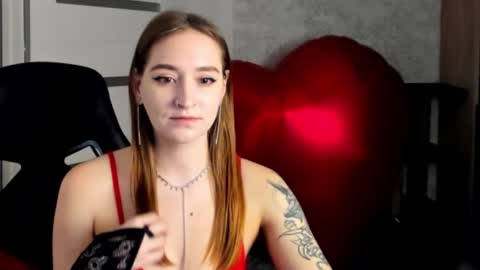 Snapshot of sara_rossse chatting on February 2026 06:37:02 PM Sara online show from February 2026 06:37:02 PM