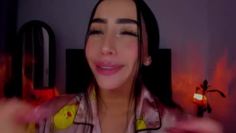 Snapshot of sara_stone03 chatting on February 2025 01:09:01 AM sara_stone03 online show from February 2025 01:09:01 AM