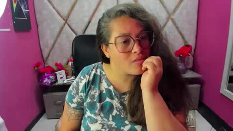 sara_thonson_ online show from April 2026 04:16:01 AM