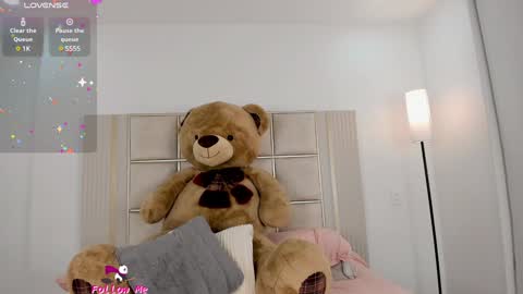 Sara Miller  online show from January 2025 02:14:02 AM