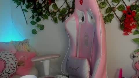 Sarah Ramirez online show from December 2024 08:11:02 AM