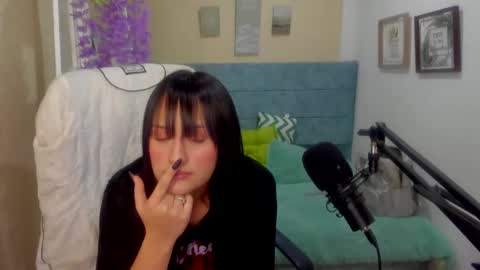 Sarah Ramirez online show from February 2025 12:07:01 AM