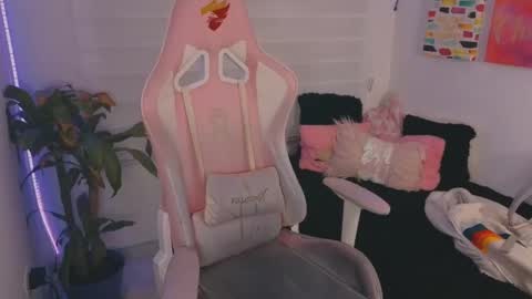 Sarah Ramirez online show from September 2025 03:28:01 AM